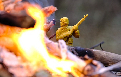 Los Tres Enemigos del Hombre